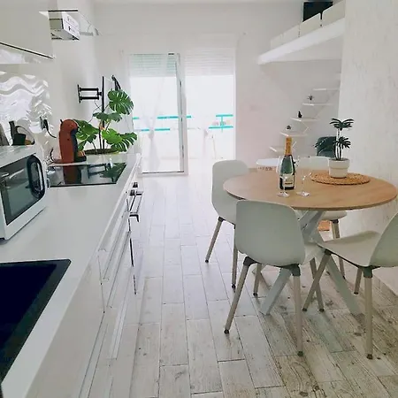 Sunset, Ocean Views 214 Апартаменты *